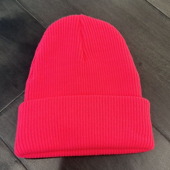 NEW WITHOUT TAGS HAT - Picture 2 of 12